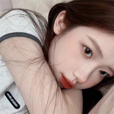 房间里的成年人